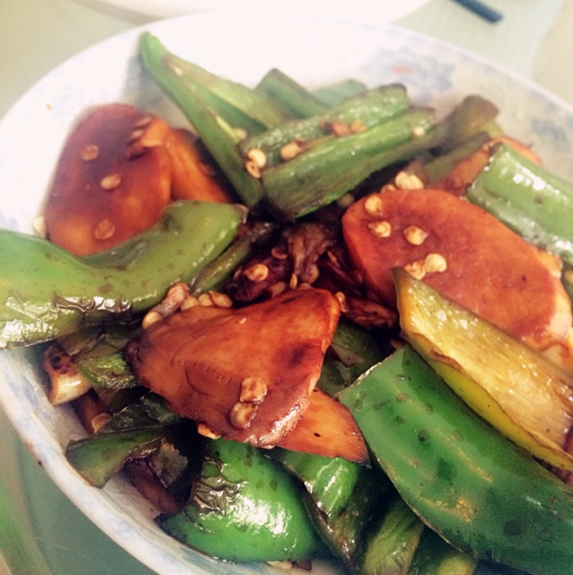 青椒素炒杏鲍菇