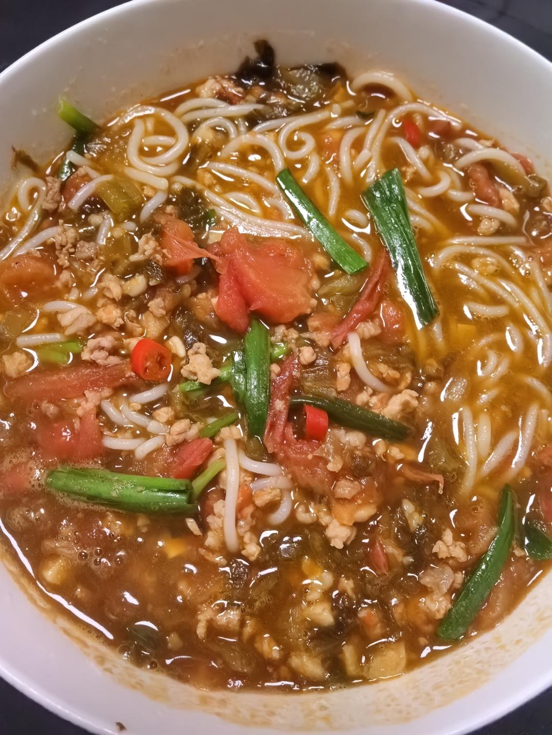 肉沫酸菜米粉