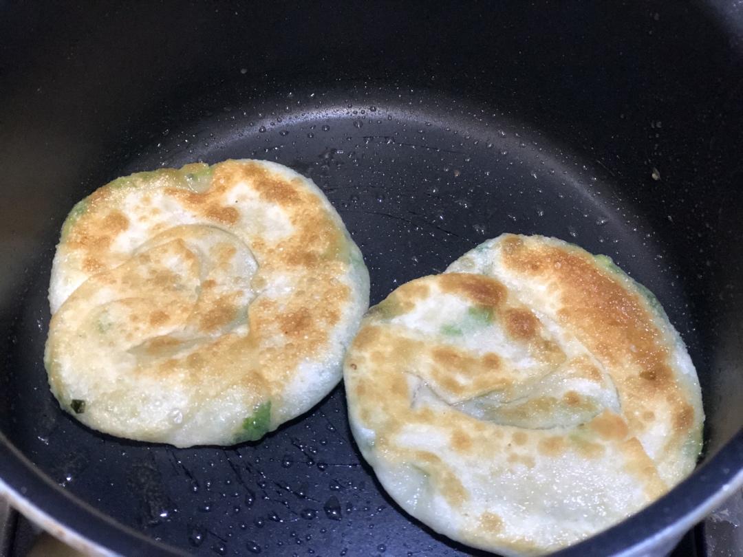 饺子皮葱油饼