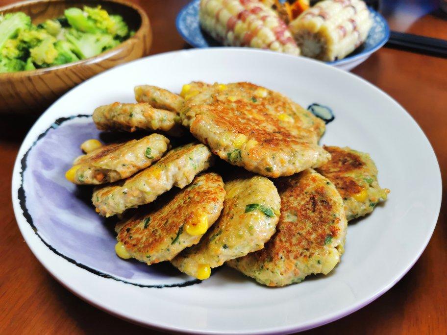小孩解馋鸡胸肉蔬菜饼