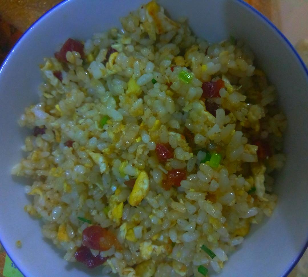 爆好吃的无敌腊肠炒饭