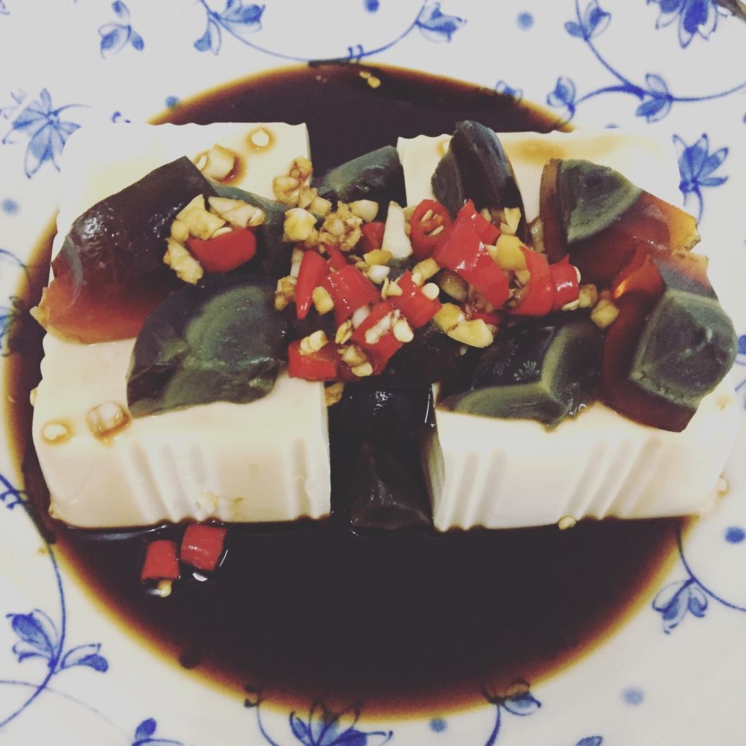 皮蛋豆腐