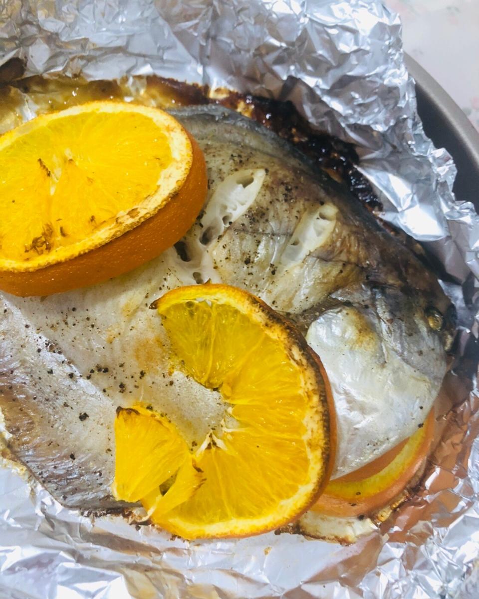橙香烤鲳鱼