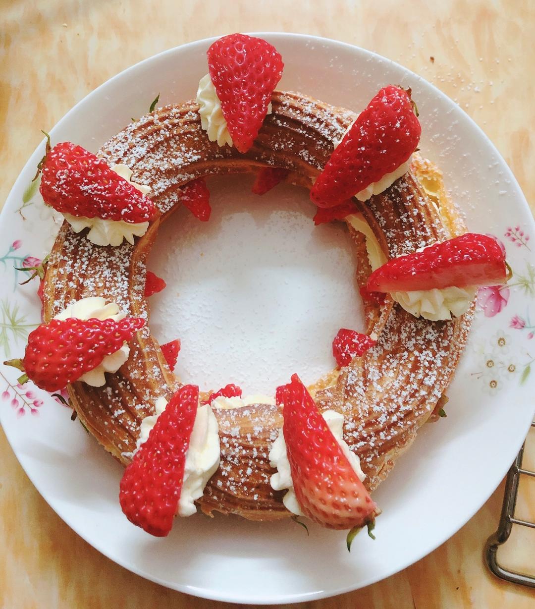 幸福环抱花环泡芙