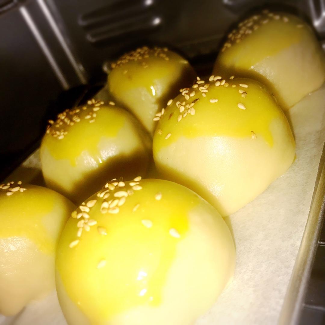 蛋黄酥