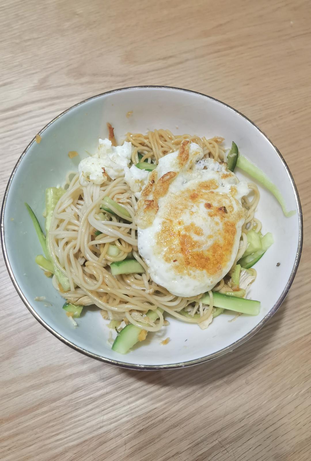 🥒鸡丝凉面