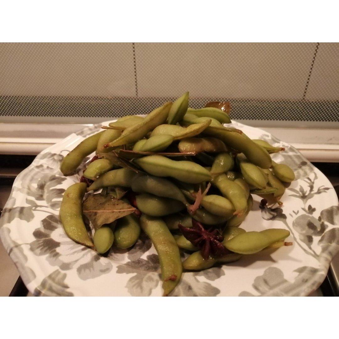 厨师长教你一道小吃：“盐水毛豆”的家常做法，好吃的停不下来