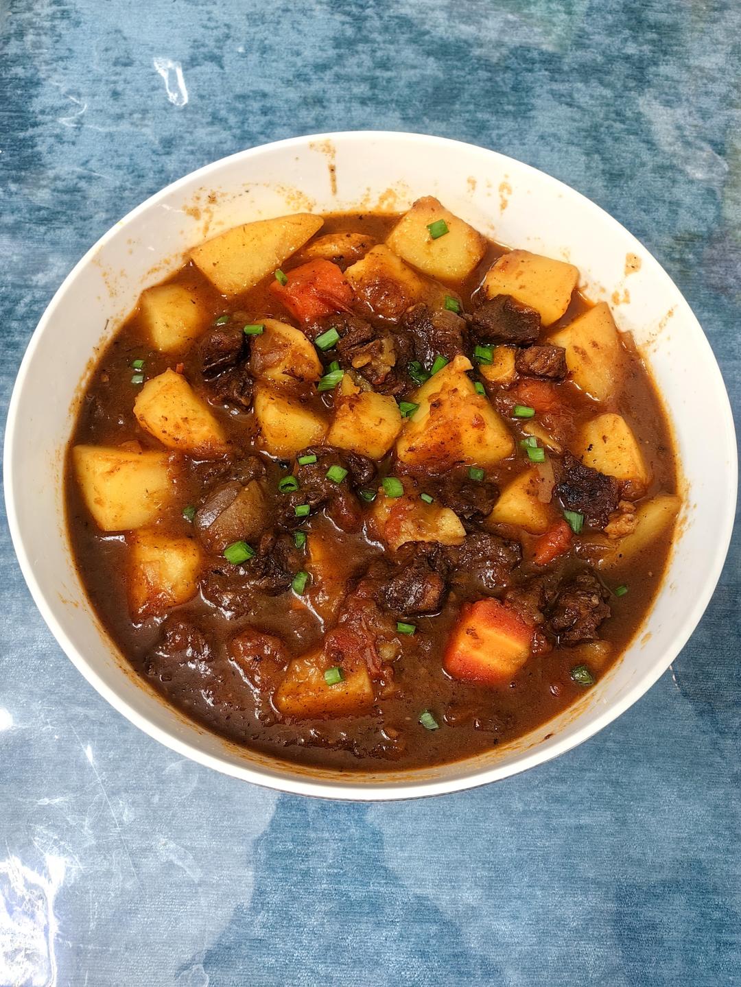 土豆炖牛肉