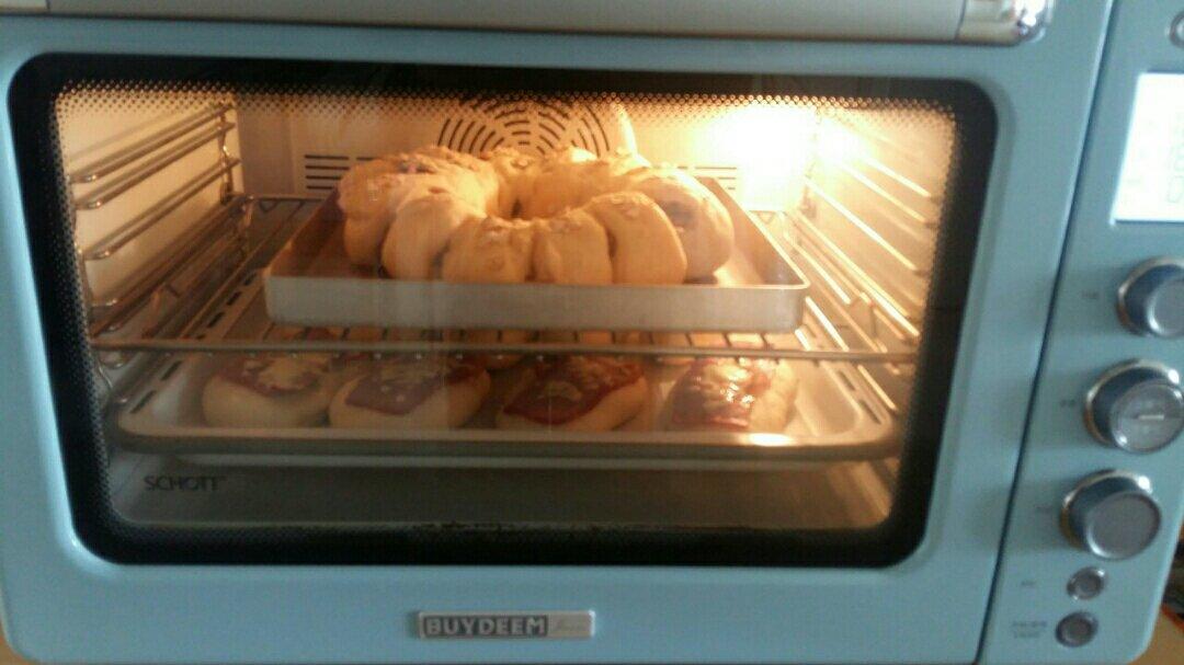 【12月北鼎烤箱食谱】圣诞肉桂花环面包