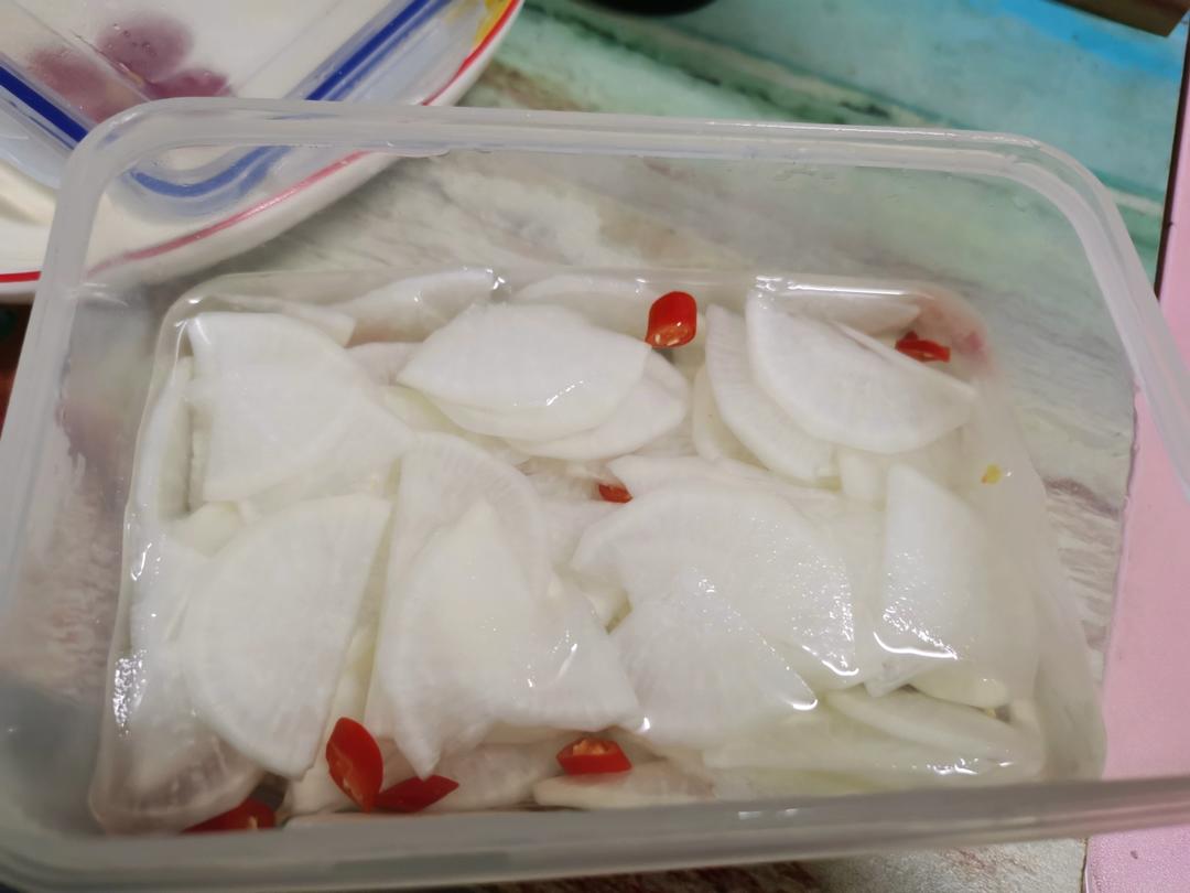 腌萝卜，酸甜爽口