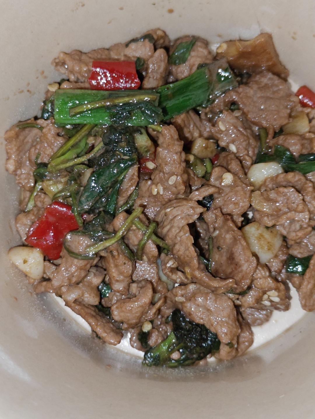 小炒黄牛肉，肉嫩味香！太好吃了简直是米饭杀手！
