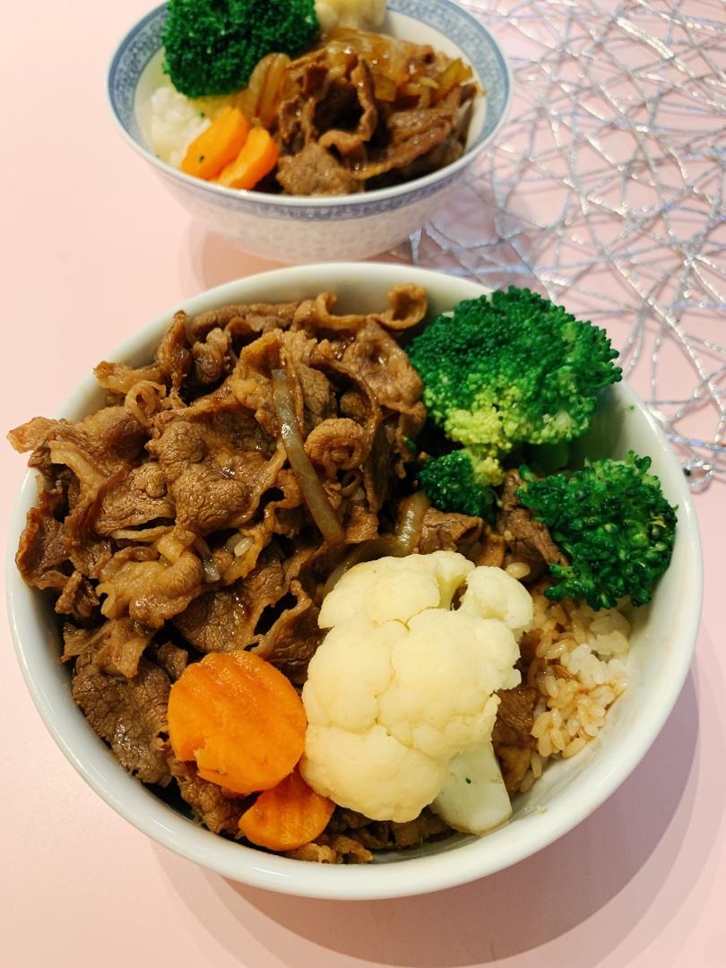 肥牛饭