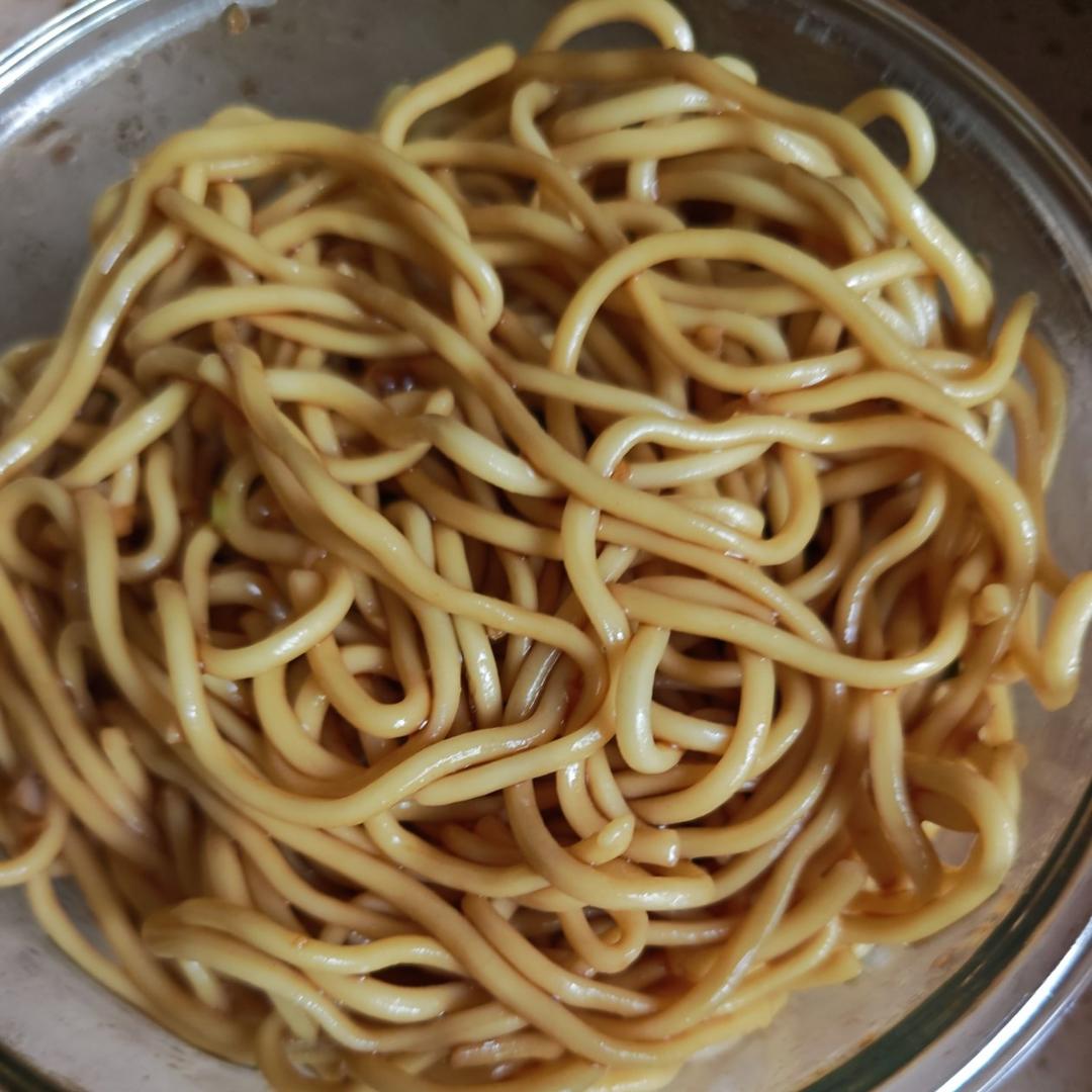 酸辣凉拌面