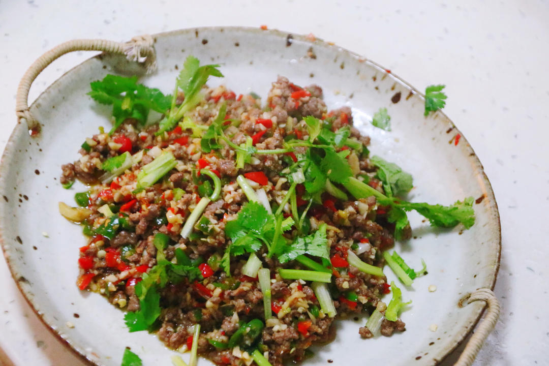 杏鲍菇小米辣炒牛肉（米饭杀手）