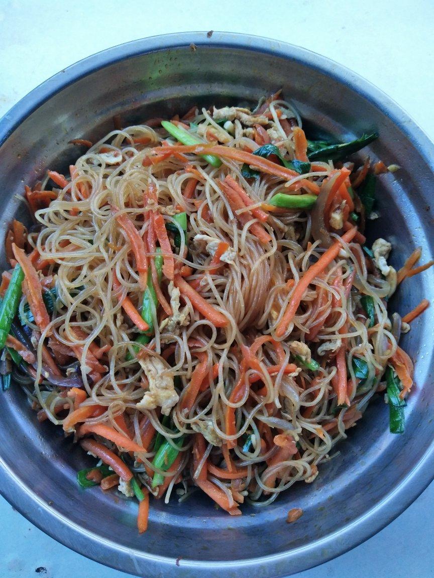 广东排挡风味炒米粉