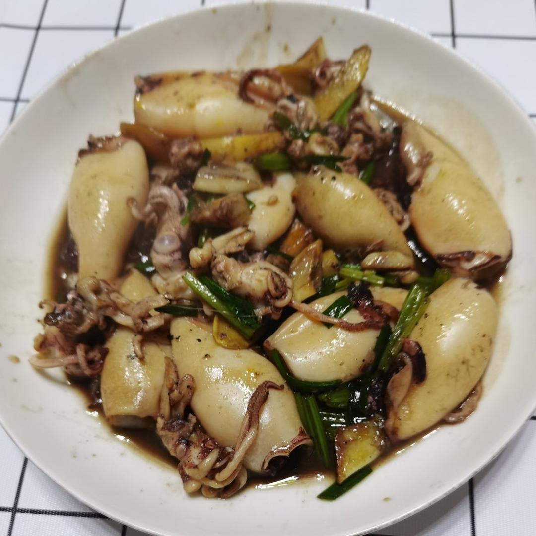 红烧小鱿鱼