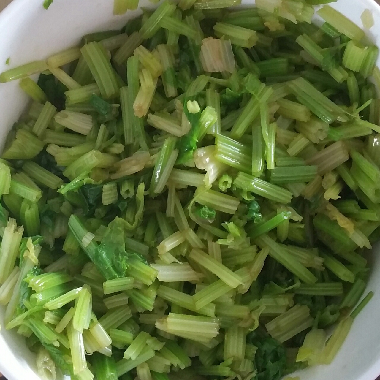 凉拌芹菜（简洁版）