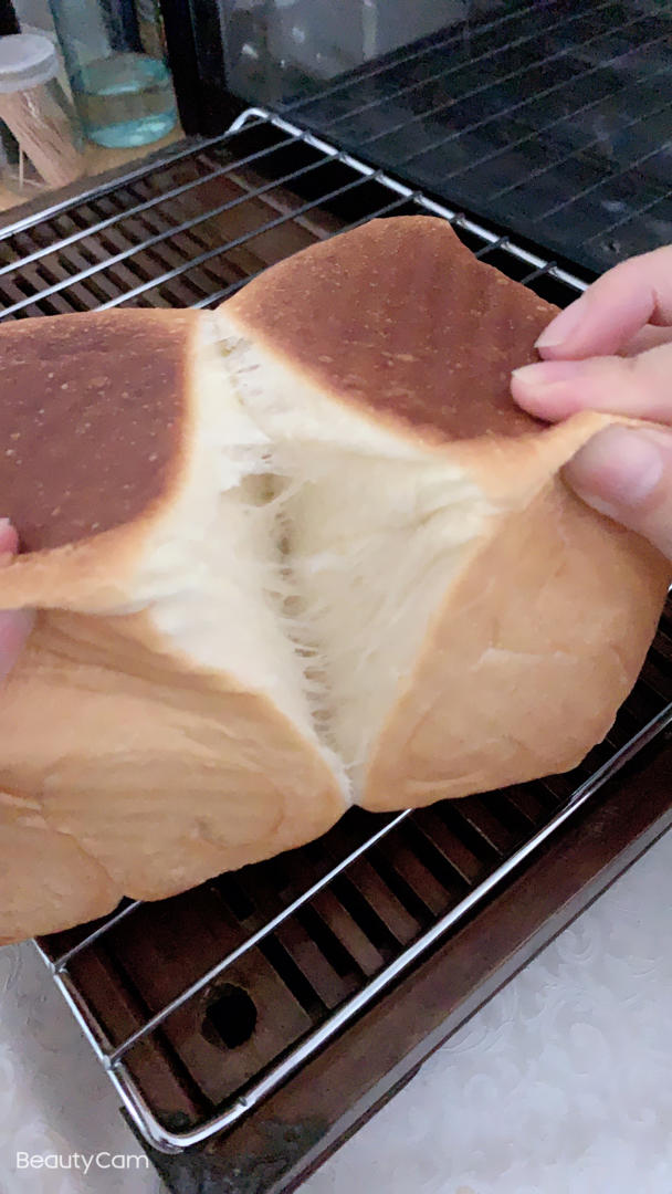升级版奶香手撕吐司