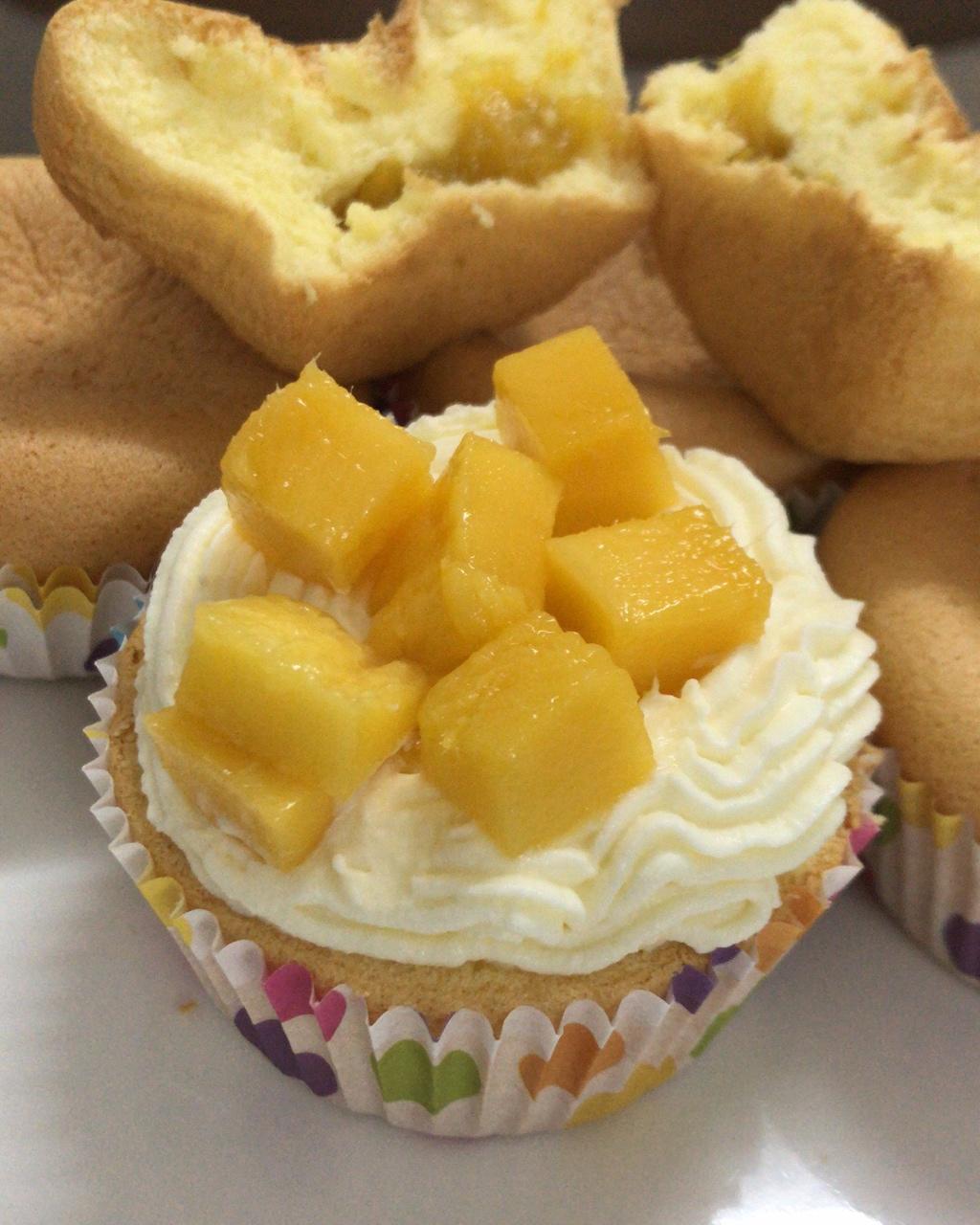 小桃-40做的芒果流心杯蛋糕