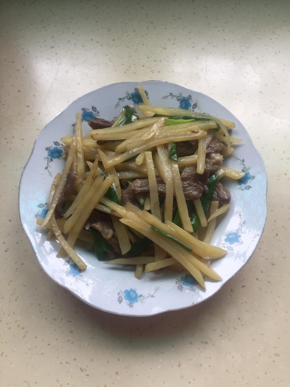 呛炒土豆牛肉丝
