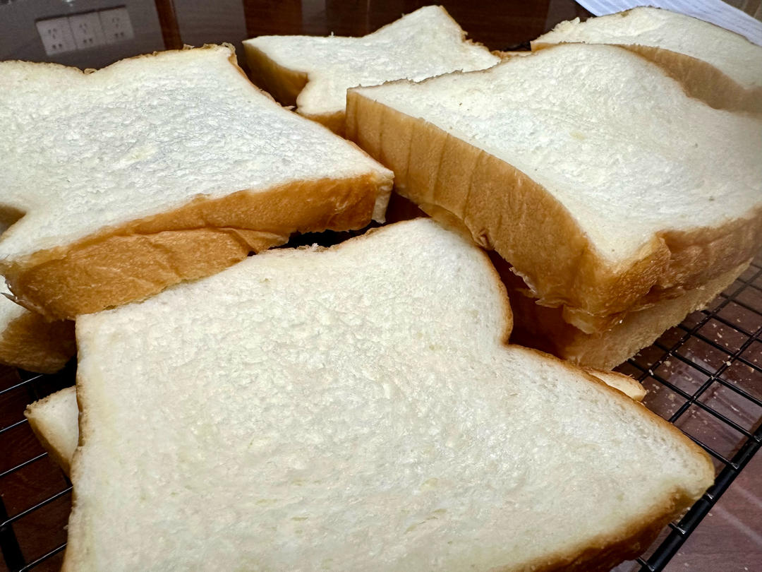 好吃到犯规的网红「生吐司」