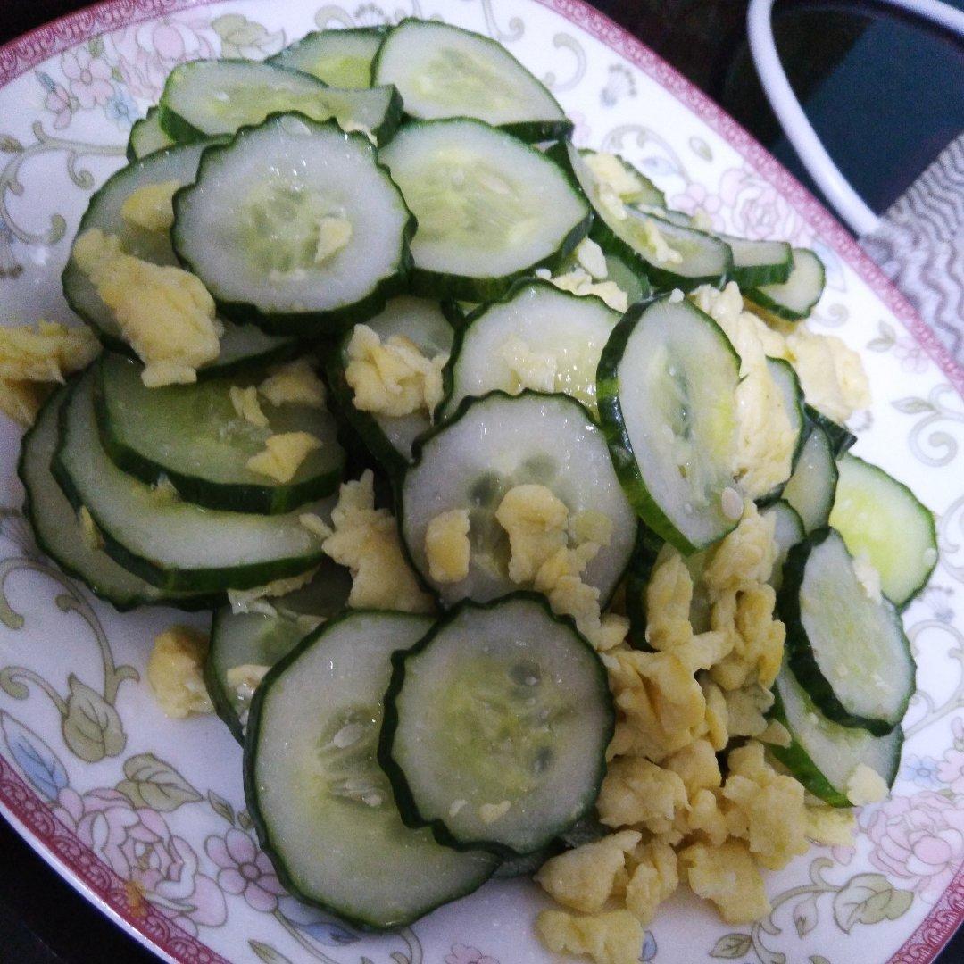 黄瓜炒鸡蛋