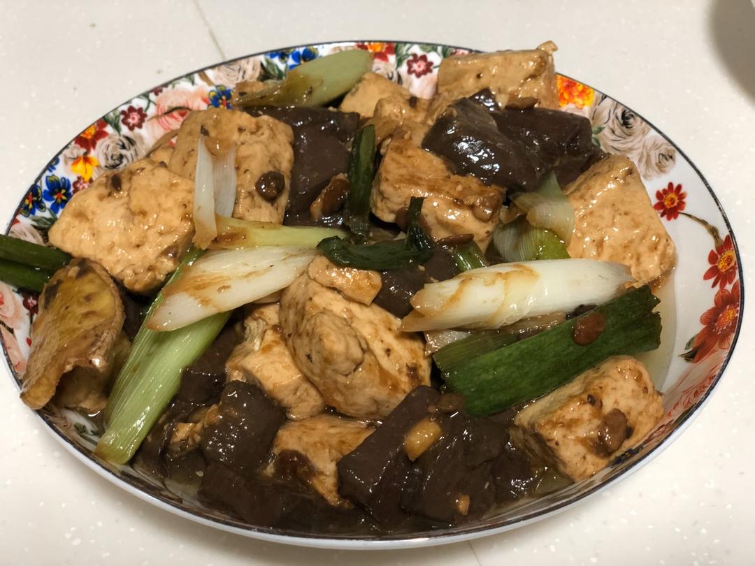 鸭血豆腐