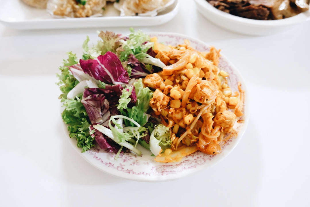 菜包单锅辣白菜玉米鸡肉饭【健康一锅端】