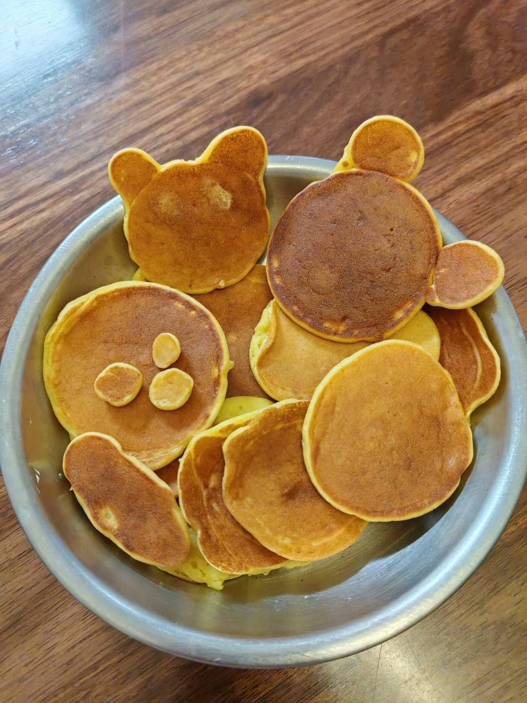 宝宝辅食：苹果奶香松饼