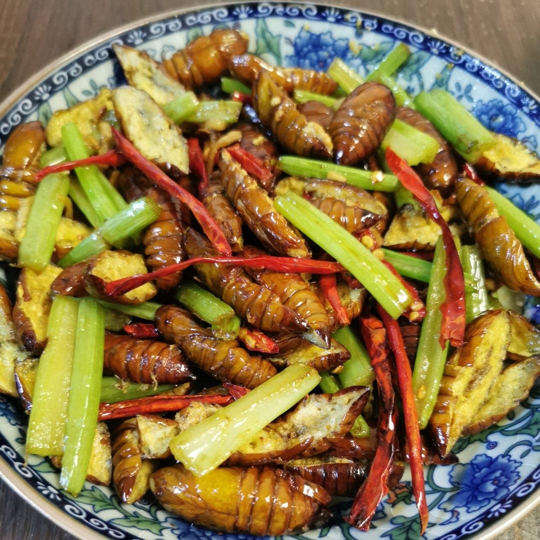 豆豉鲮鱼炒油麦菜