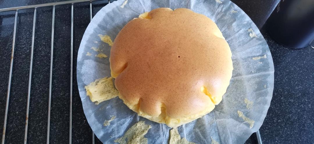 日式舒芙蕾芝士蛋糕，轻奶酪蛋糕 【不开裂零失败操作简单】