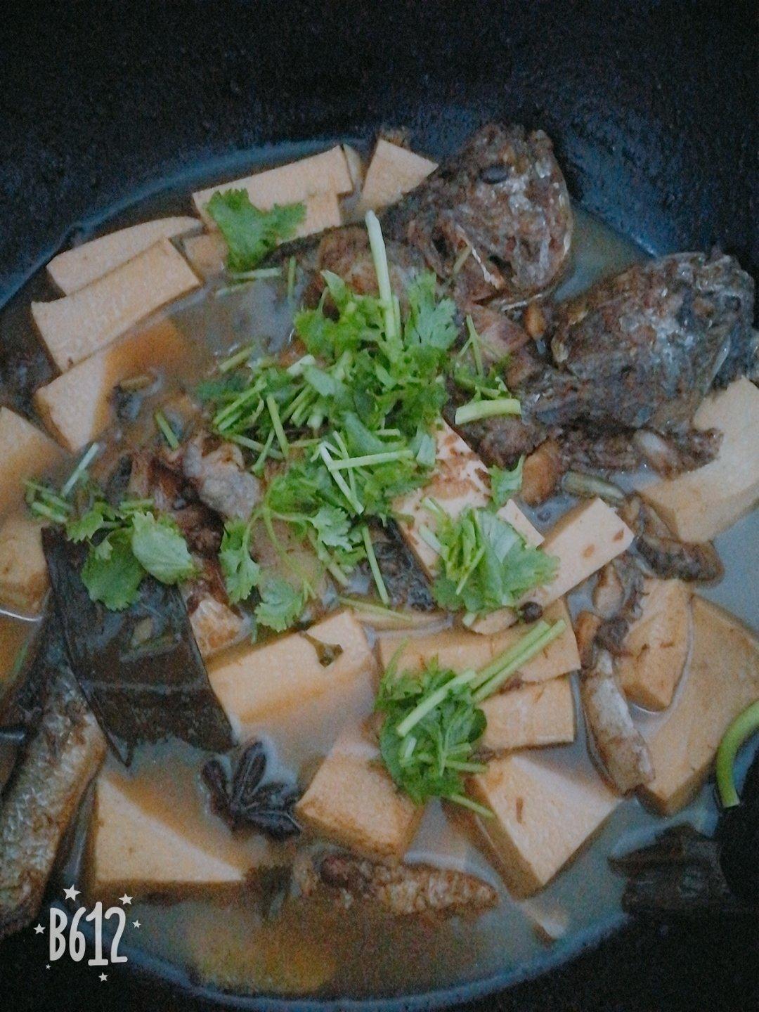 黄鱼炖豆腐