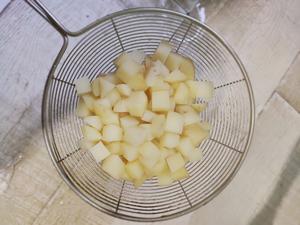 孜然火腿土豆丁的做法 步骤2