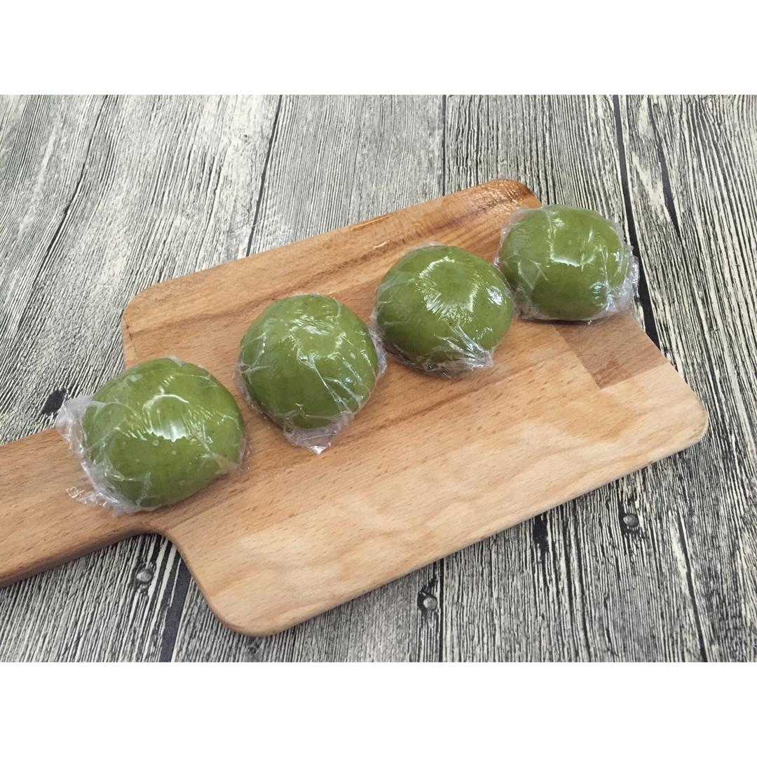 网红青团～～咸蛋黄肉松青团