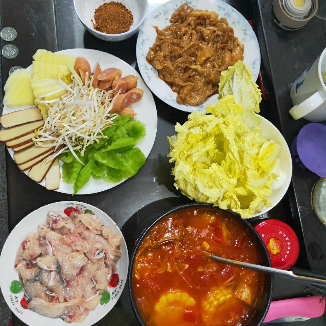 金针菇肥牛番茄锅