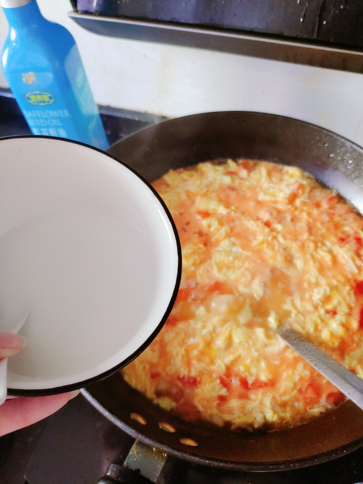 美味的山药泥西红柿鸡蛋汤的做法 步骤6