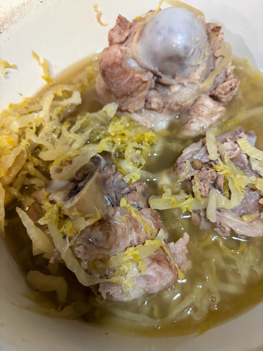 东北下饭菜～猪棒骨炖酸菜