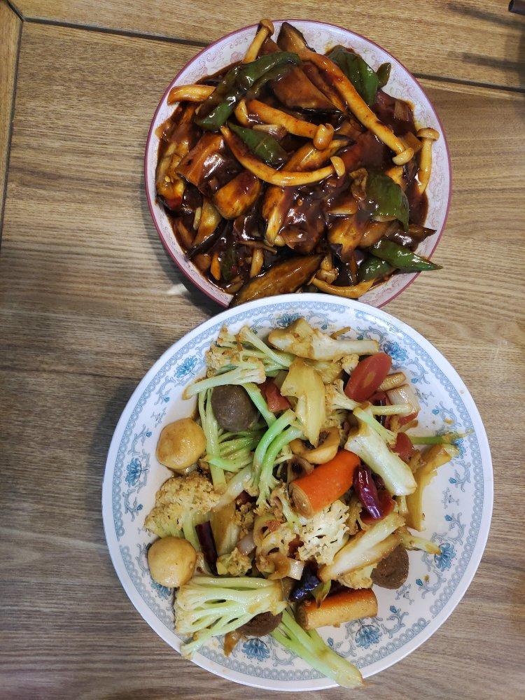 老丁的私房菜-干锅花菜