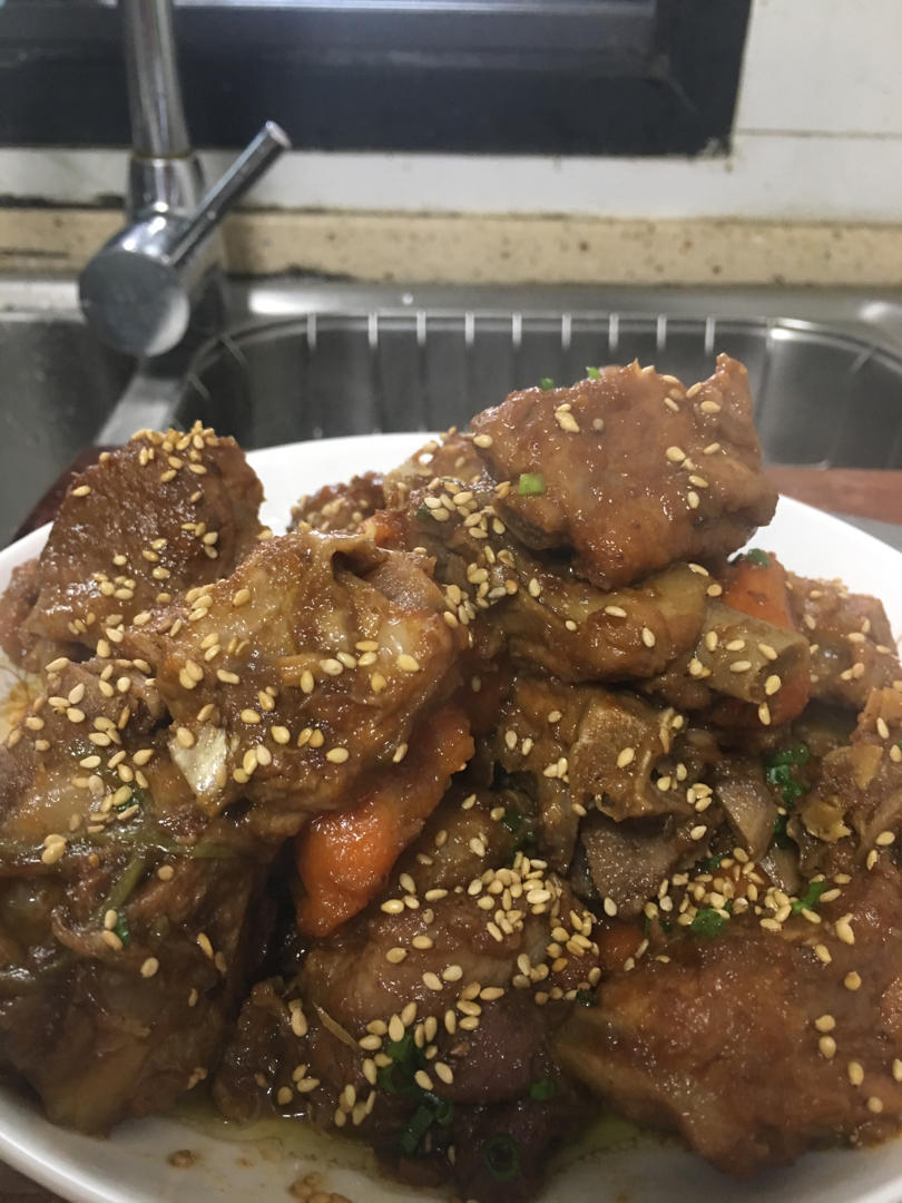 私房排骨——胡萝卜香烧小排