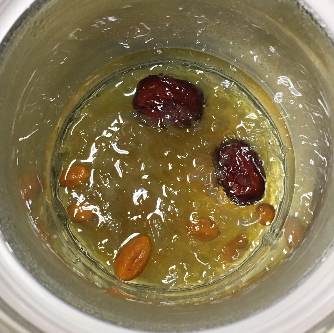 冰糖红枣炖燕窝