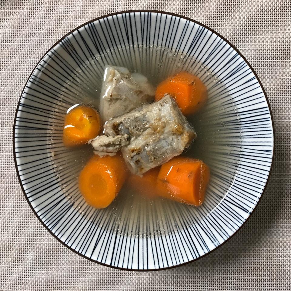 排骨红萝卜汤