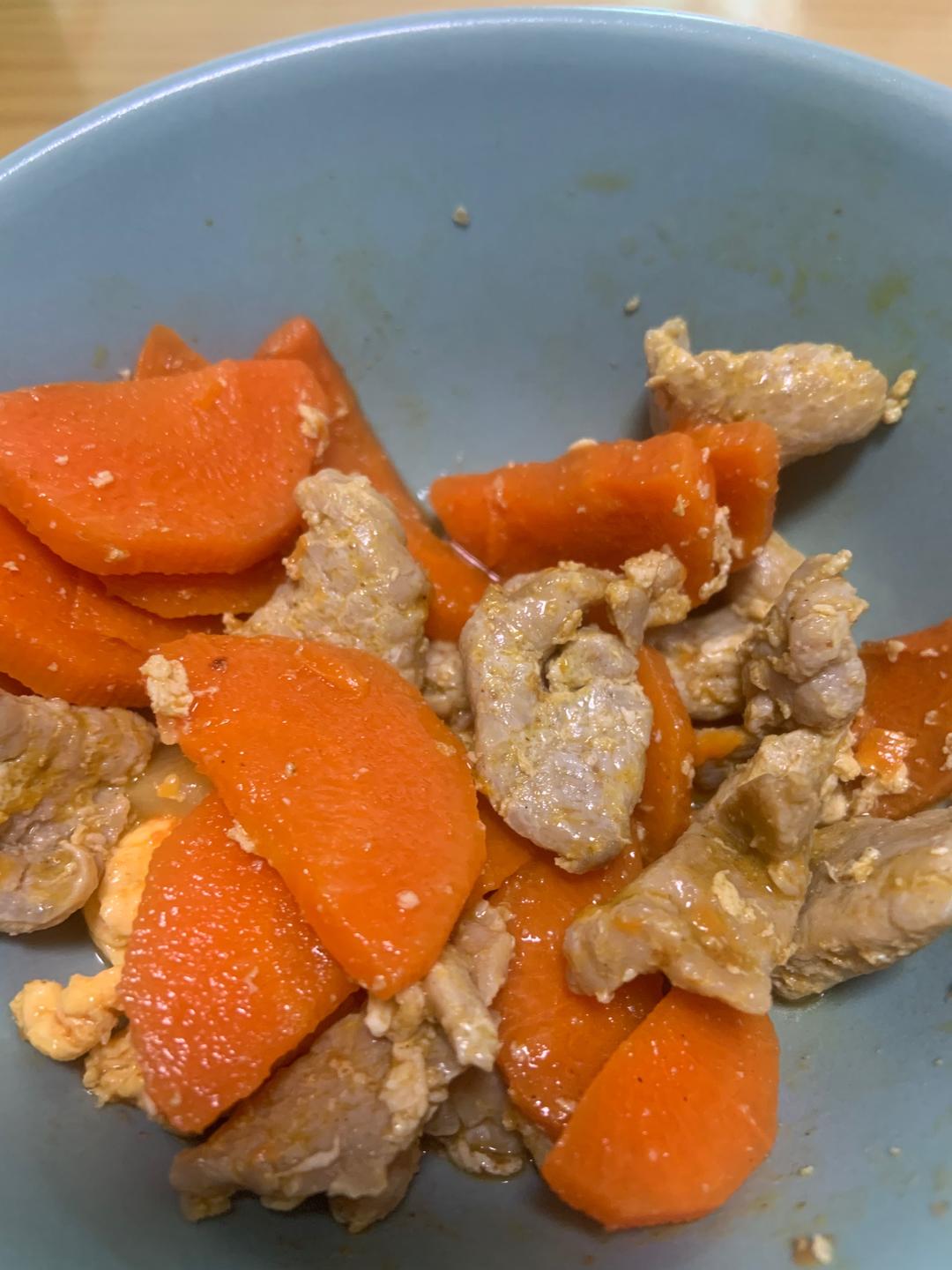 巨嫩的胡萝卜炒肉片