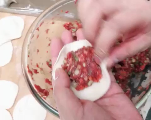 牛肉芹菜大肚水饺（超详细附视频）的做法 步骤10