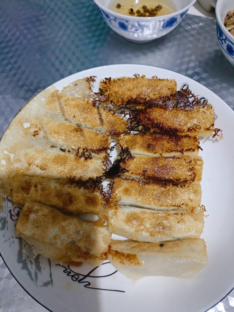 不会失败的冰花锅贴