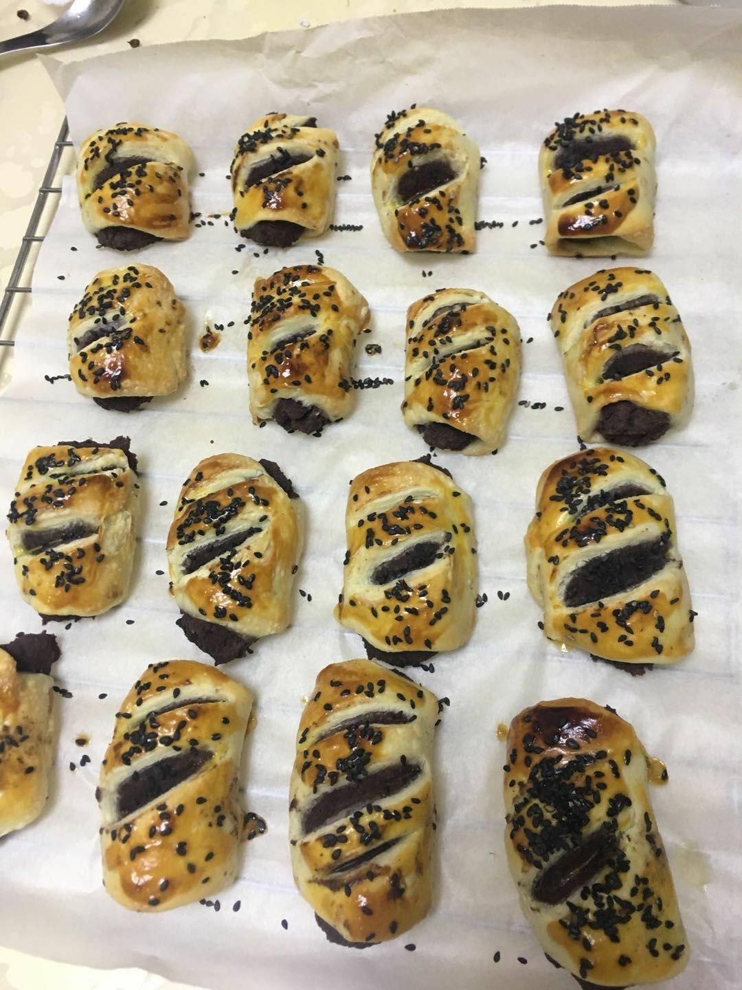 千层酥皮豆沙卷