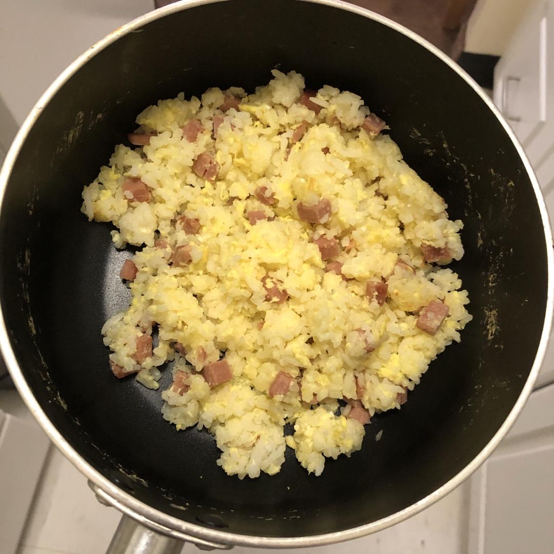 最简单的蛋炒饭