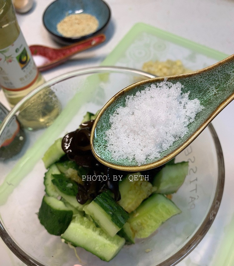 黄瓜拌腐竹的做法 步骤11