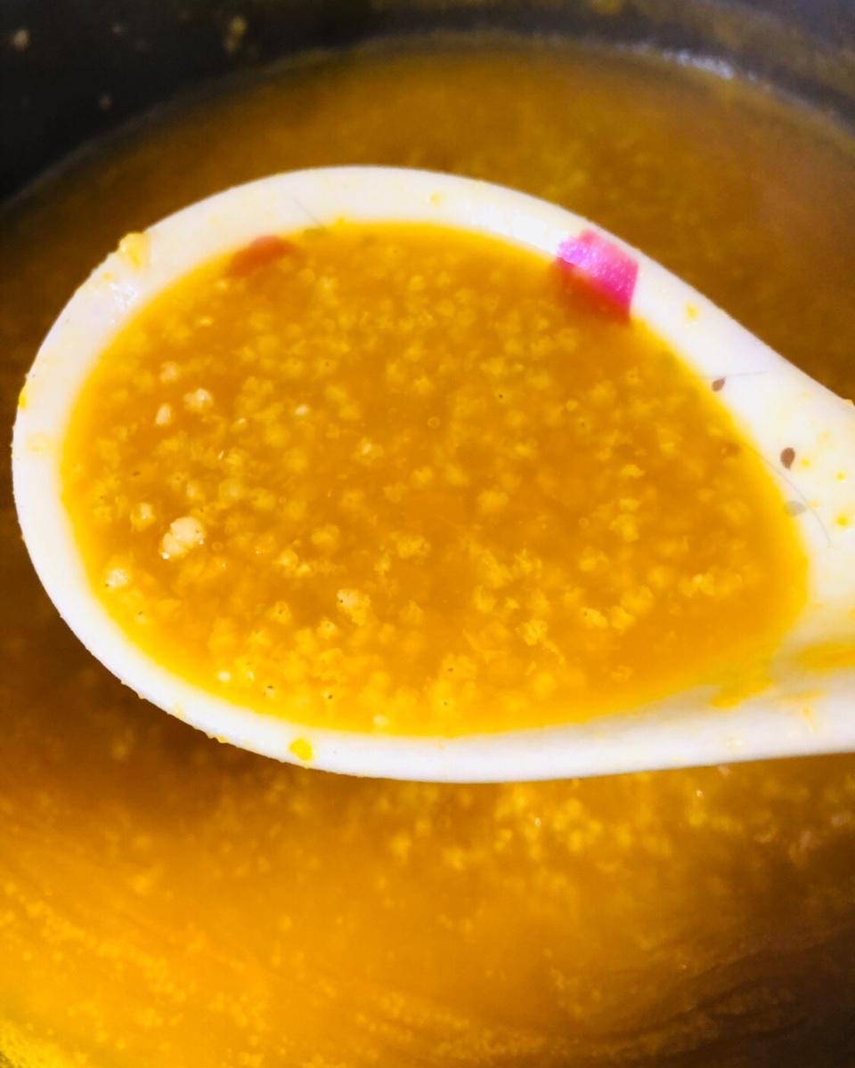 南瓜小米粥(人见人爱版)