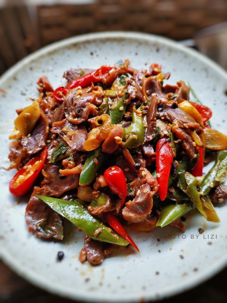 ㊙️🔥家常菜‼️蒜苗彩椒炒鸡胗‼️超级下饭