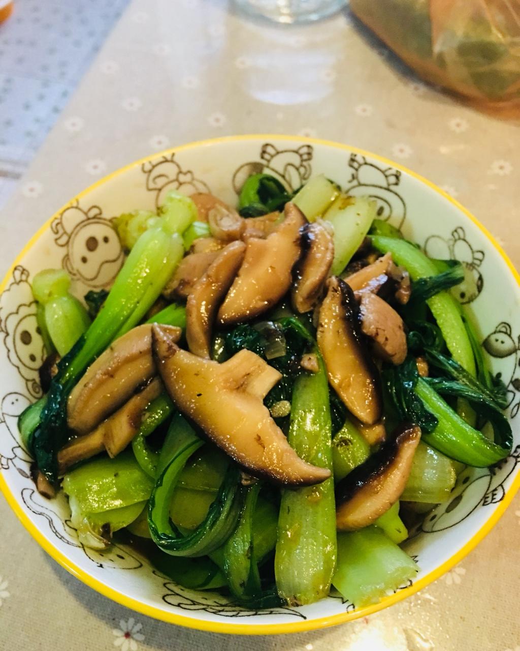 meimei91做的蚝油香菇小油菜